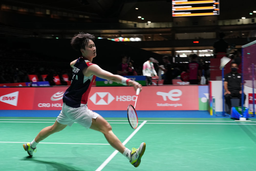 包括更多的 包括更多的