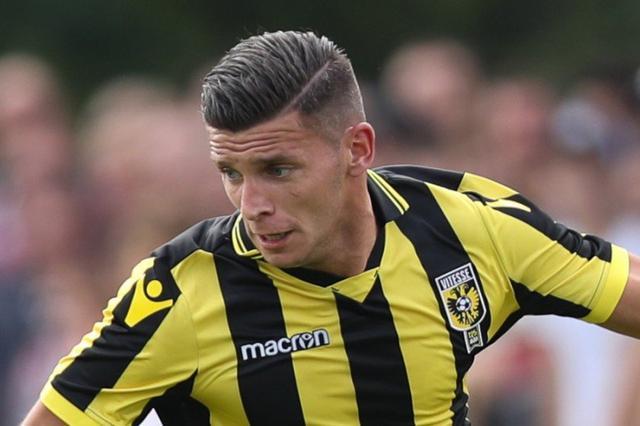 相比之下 相比之下