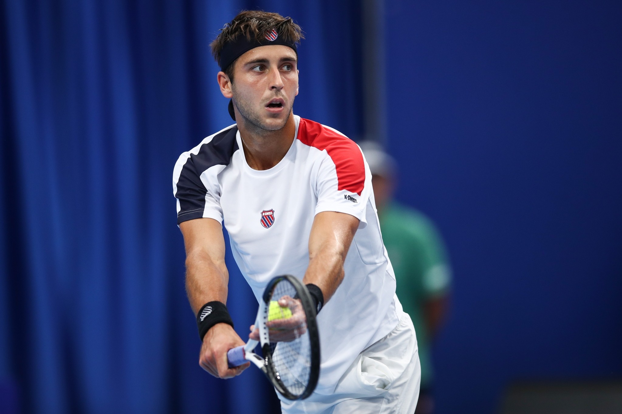 力让他们在 力让他们在